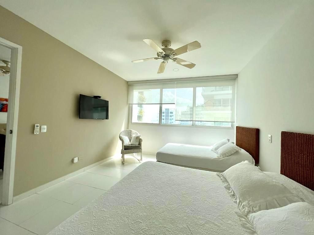 Apartamento Hermoso Familiar /acceso Directo A La Playa. Morros 3