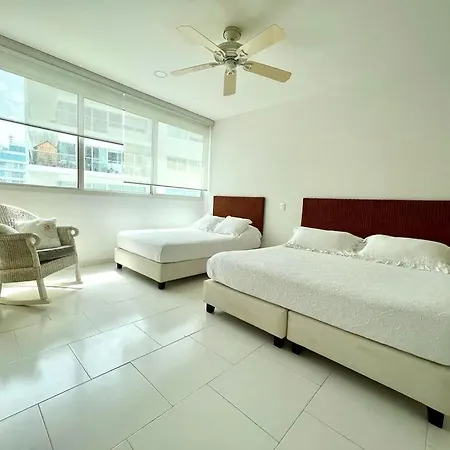 Hermoso Familiar /acceso Directo A La Playa. Morros 3 Apartamento