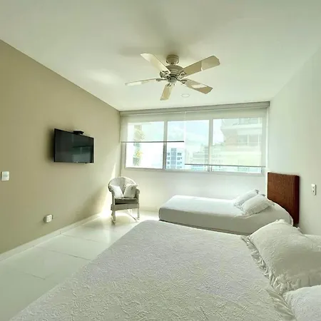 Apartamento Hermoso Familiar /acceso Directo A La Playa. Morros 3